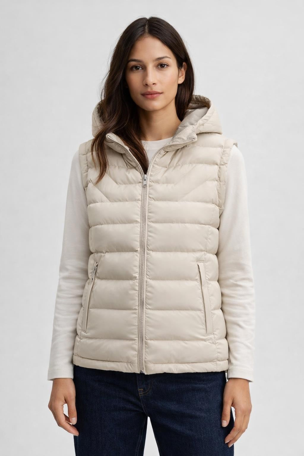 Insulated Outdoor Vest with Pockets - Green